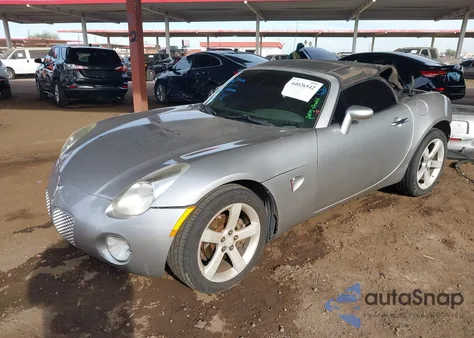 2008 Pontiac Solstice z USA, uszkodzony, nr VIN 1G2MB35B58Y107585